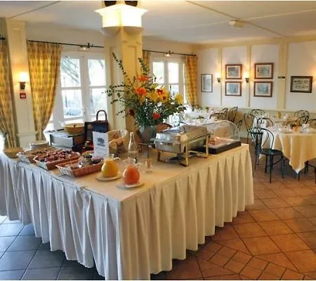 Pierre & Du Golf De Pont Royal En Provence 3* Mallemort