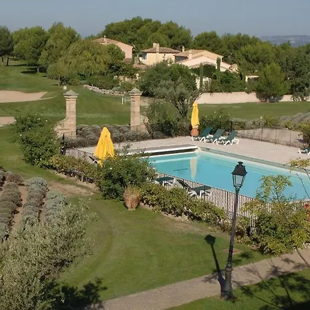 Pierre & Du Golf De Pont Royal En Provence