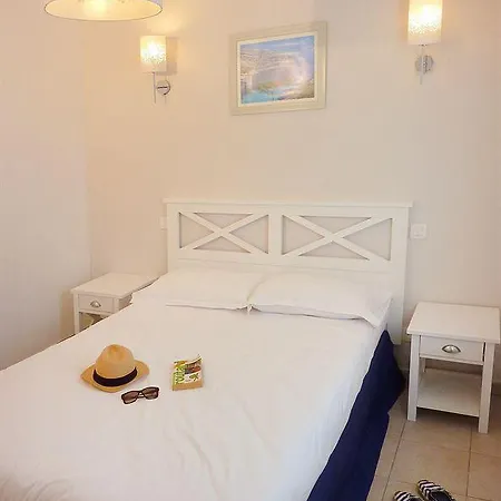 Aparthotel Pierre & Du Golf De Pont Royal En Provence 3*